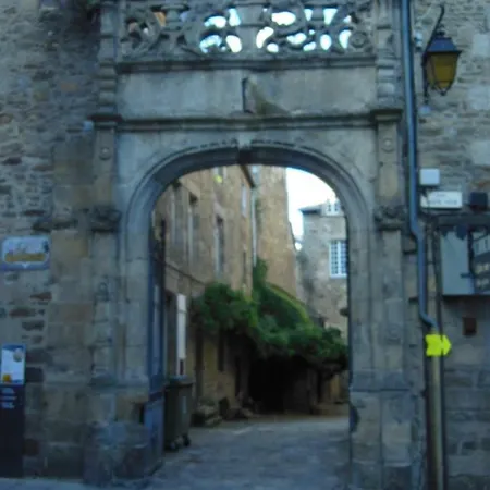 Gate House * Dinan