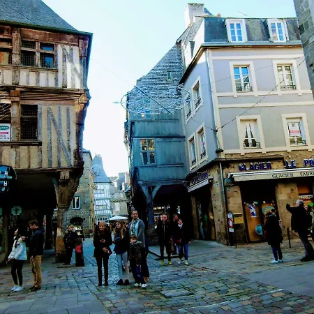 Gate House * Dinan